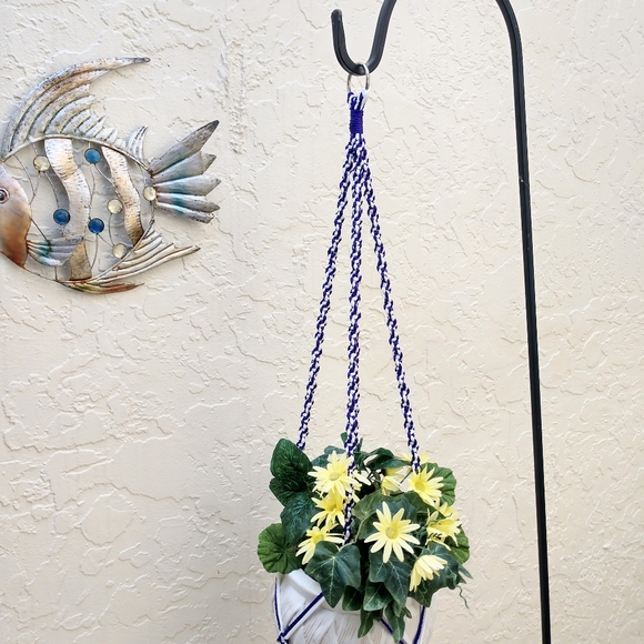 Plant Hanger Hand Crafted Macrame Purple White Botanical Geometric Boho - Picture 4 of 14